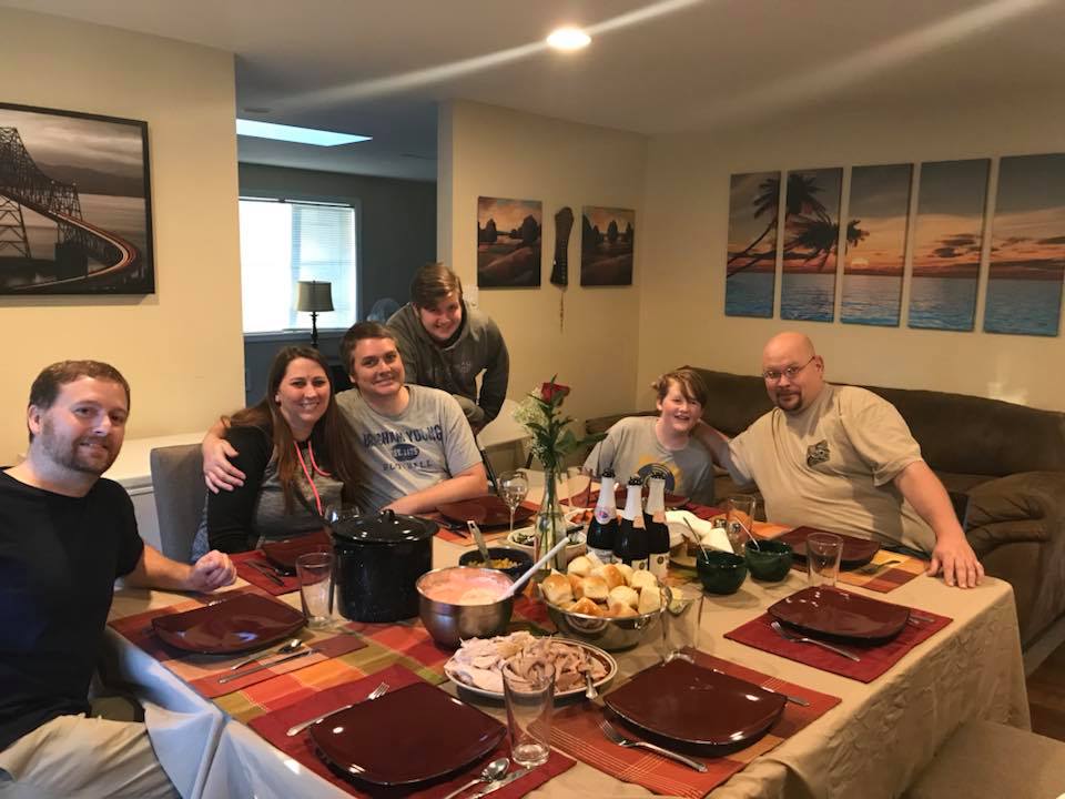 23915693_10215248872683372_8183959782719815913_n